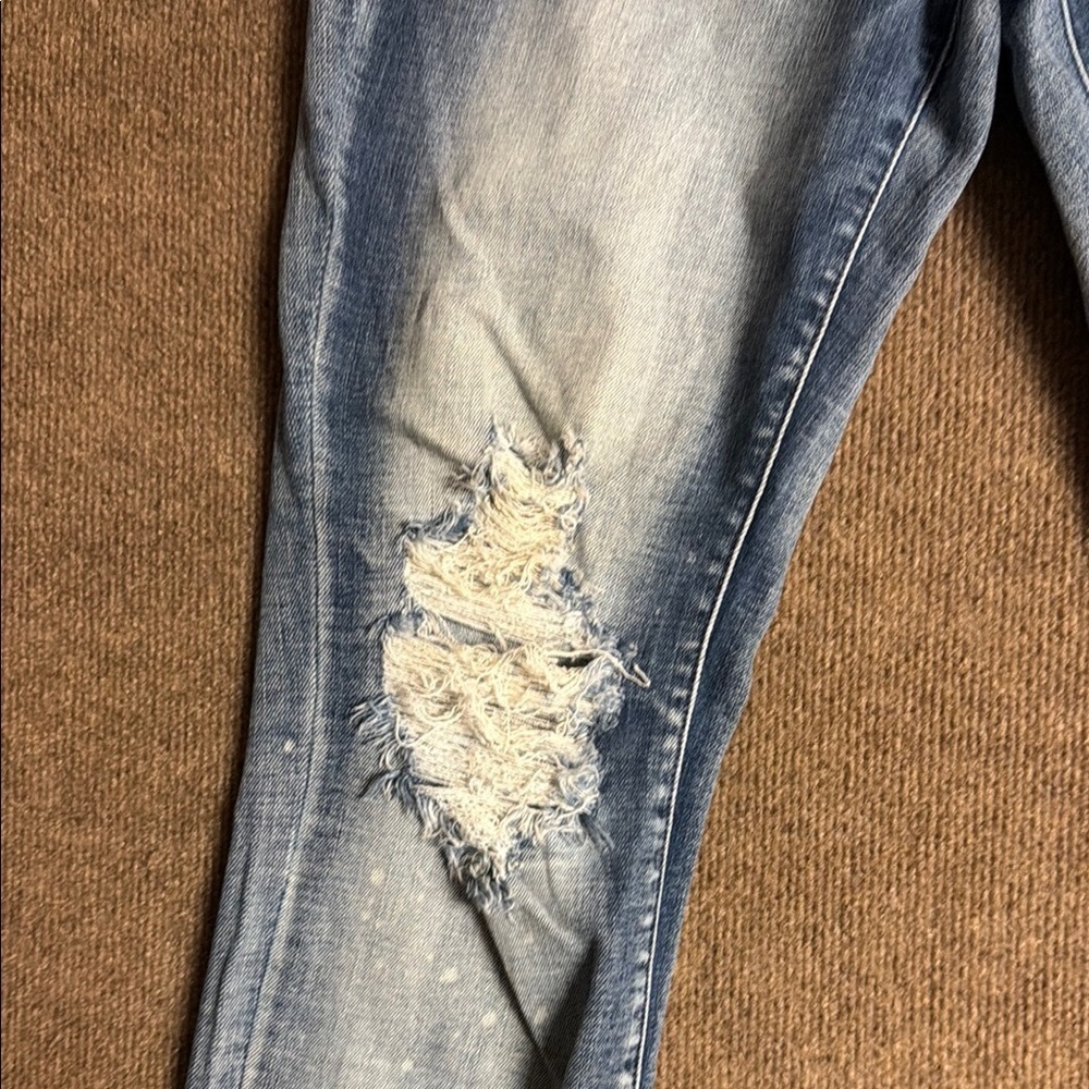 Judy Blue Boyfriend Fit Distressed Jeans 13/31 Blue Denim Womens - Picture 9 of 14